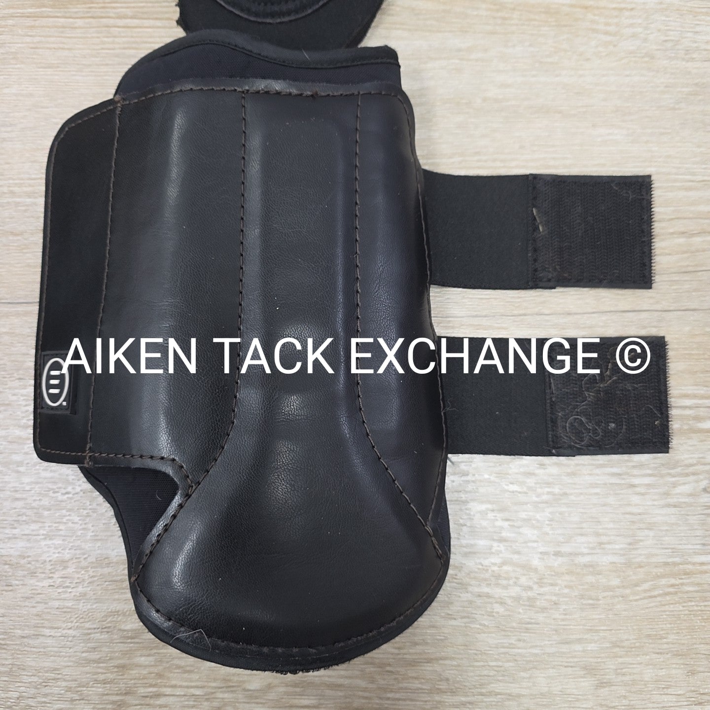 BARGAIN BUNDLE: EquiFit Essential EveryDay Boot, Front, Medium & SmartPak Brushi
