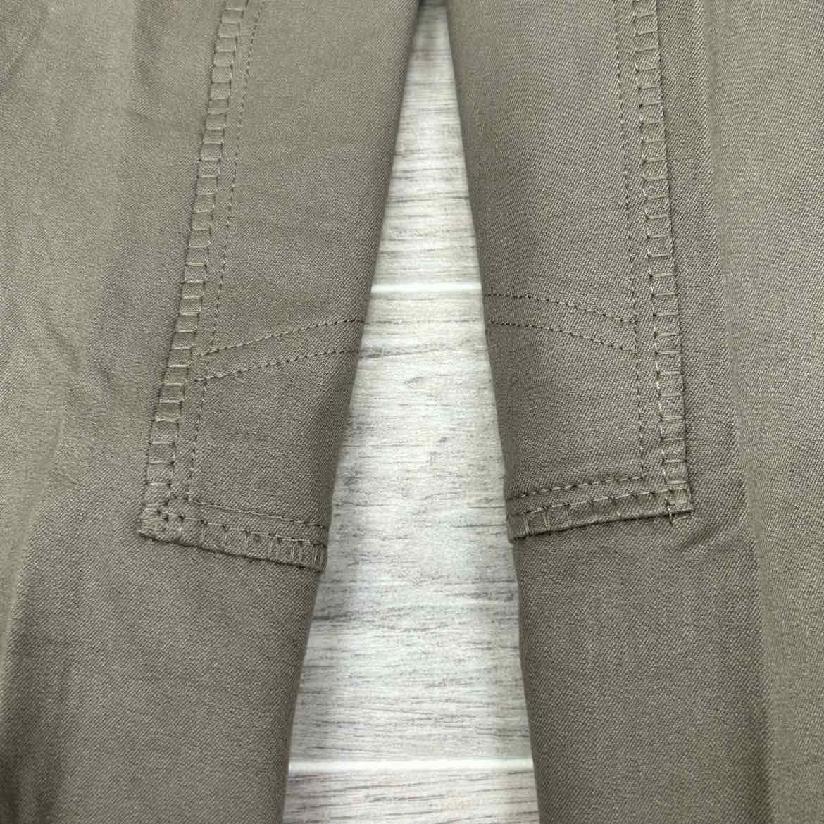 Eqituff Children's Knee Patch Breeches, Brown, Size 10, Brand New