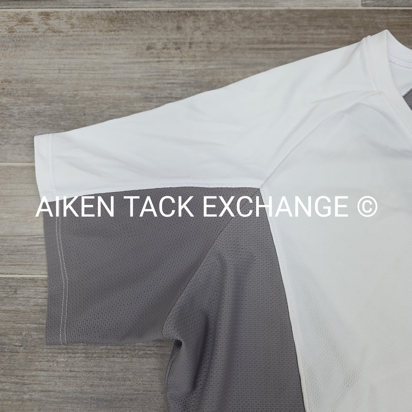 Under Armour Short Sleeve Athletic Top, Women's XLarge