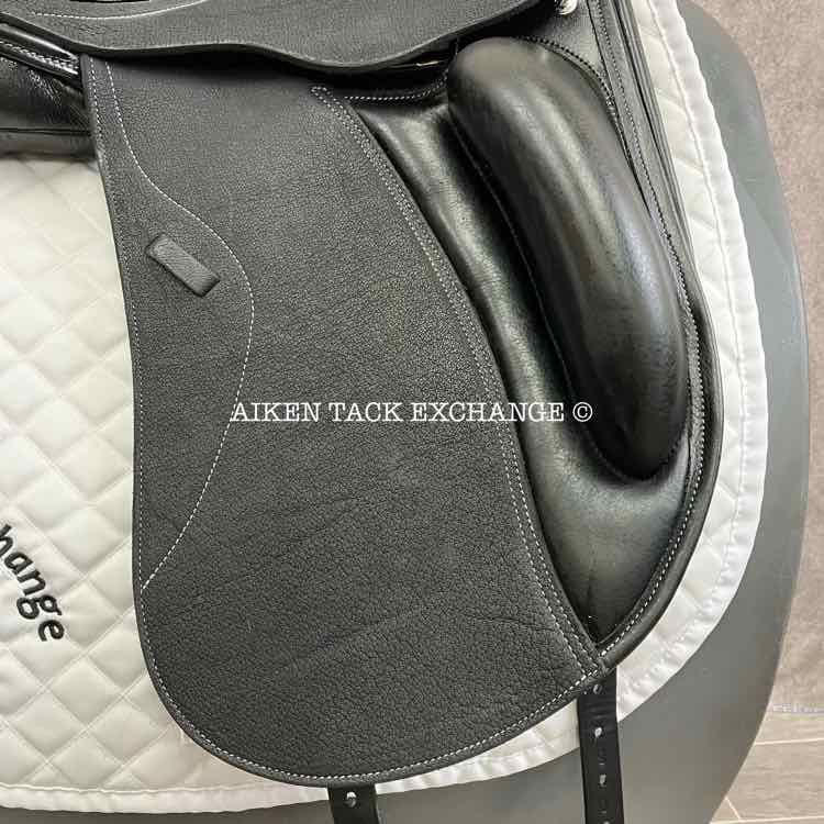 2024 Custom Saddlery Everest R Monoflap Dressage Saddle, 18" Seat, Adjustable Tree, Wool Flocked Panels