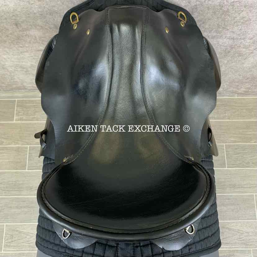 **SOLD** Unknown Brand Endurance Saddle, 18" Seat, Wide Tree