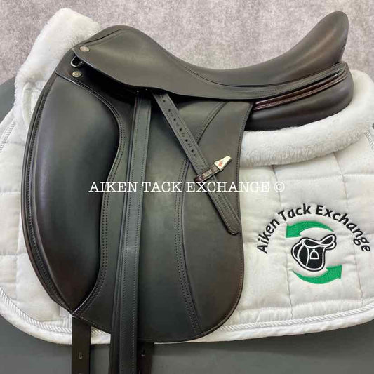 2020 Equipe Elegance Monoflap Dressage Saddle, 17.5" Seat, Medium Wide Tree, Foam Panels, Comes with Matching Leathers