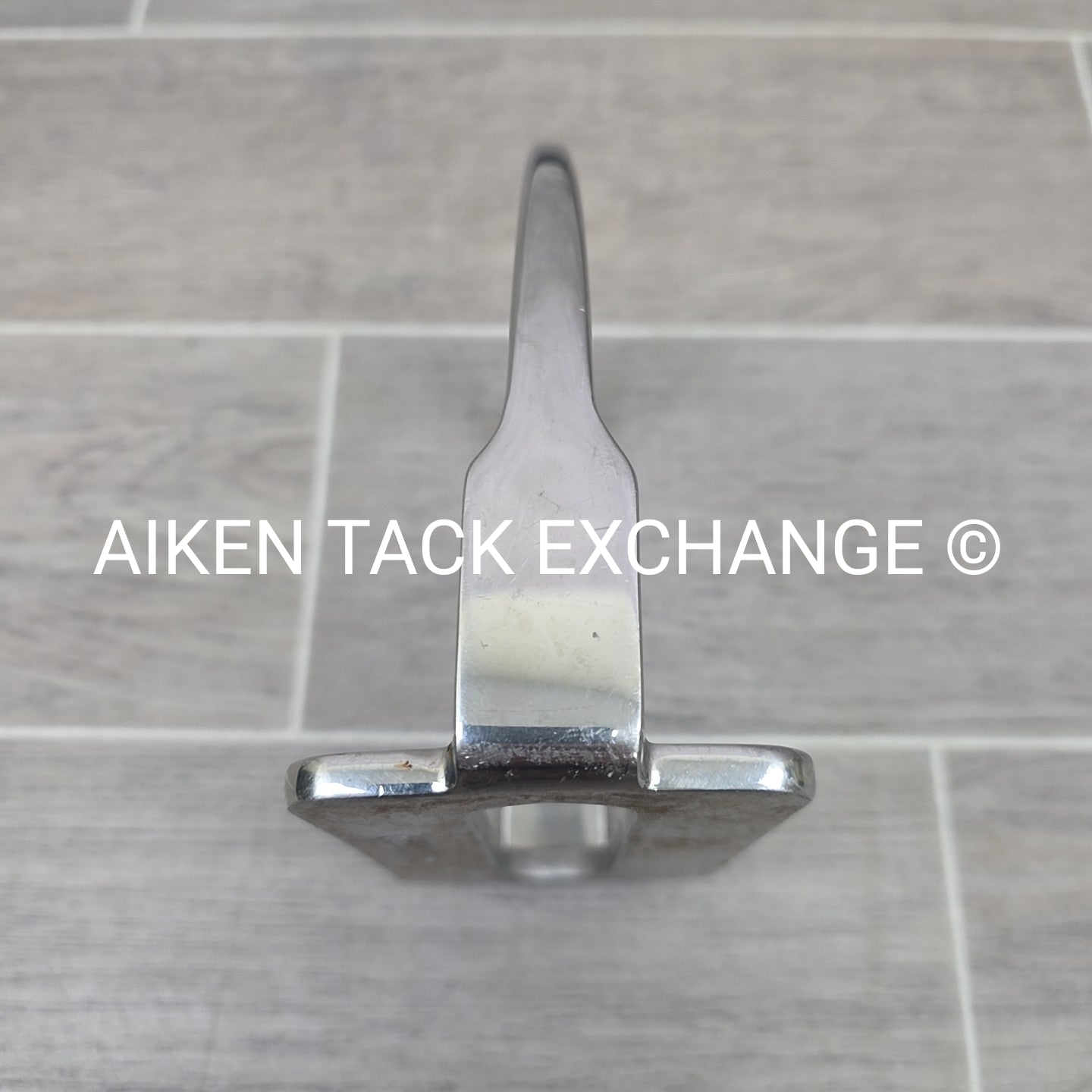 Wide Tread Polo Style Stirrup Irons, 5"