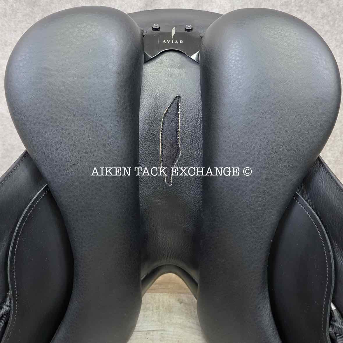 2023 Aviar Rook 2.0 Monoflap Dressage Saddle, 17.5" Seat, Adjustable Tree, Foam Panels