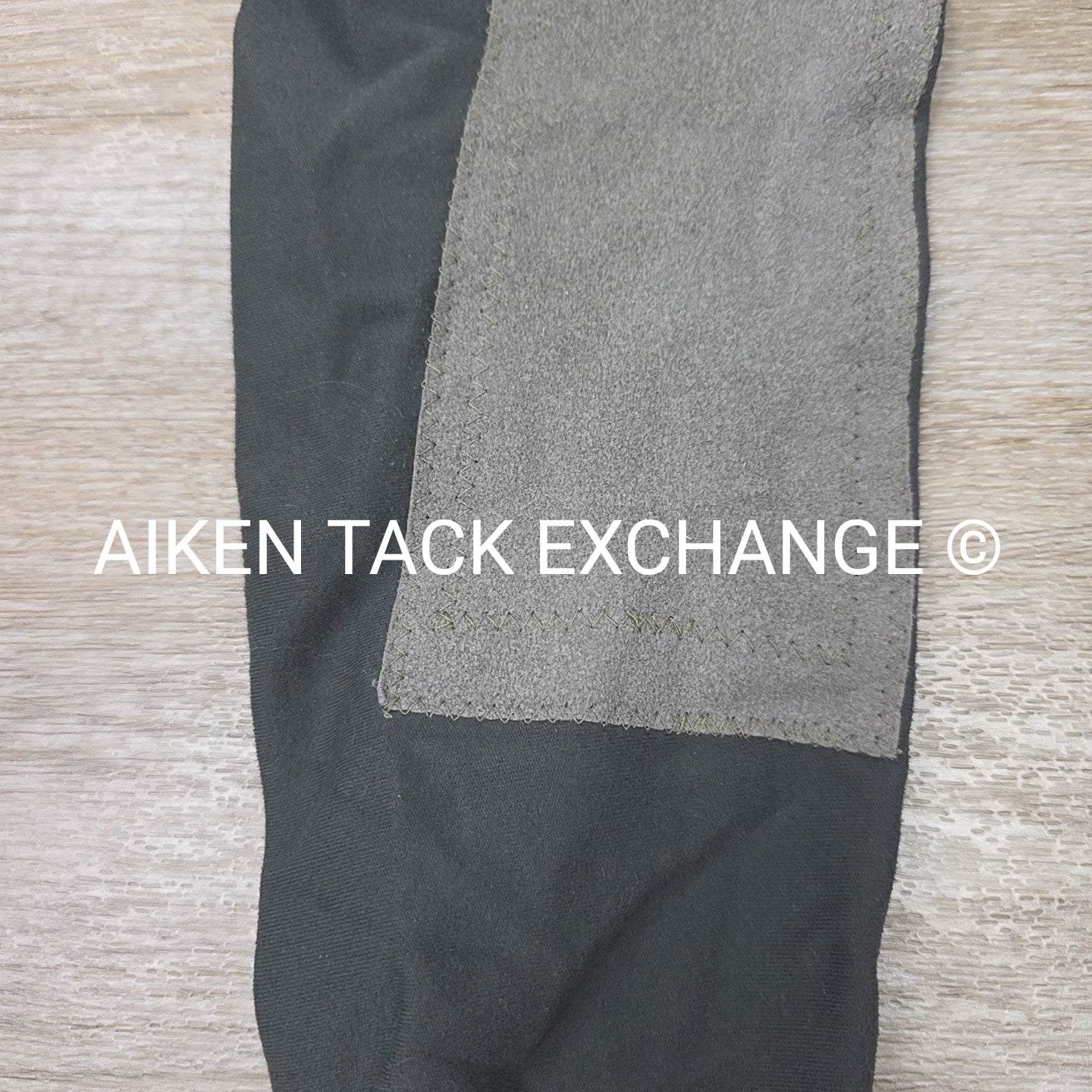 Devon-Aire Knee Patch Breeches, Size 26