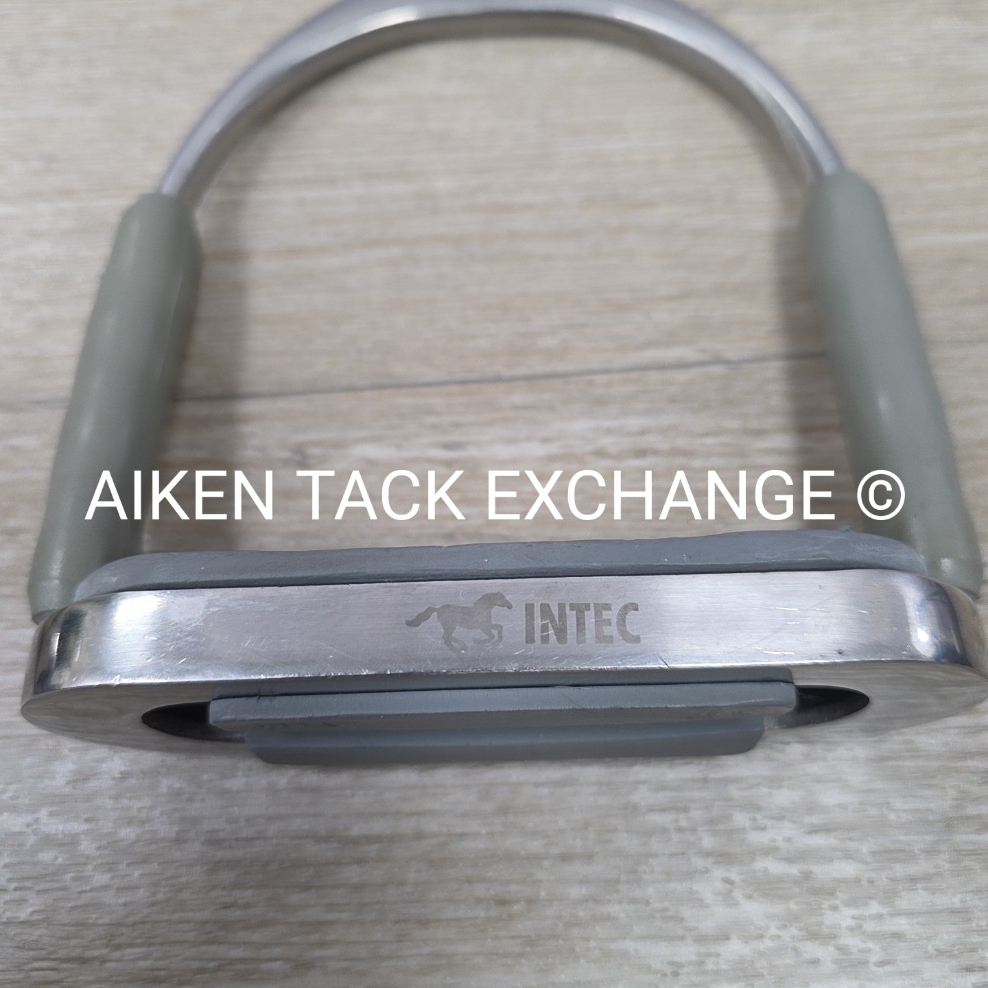 Intec Flex Stirrup Irons, 4.75"