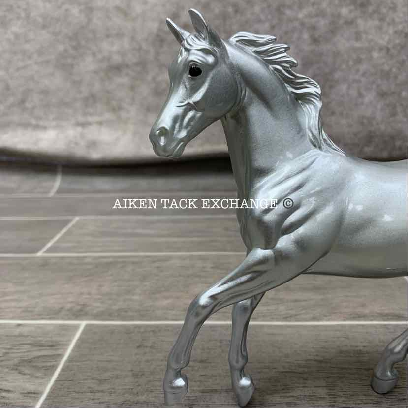 Breyer Elements Collection: Iridium