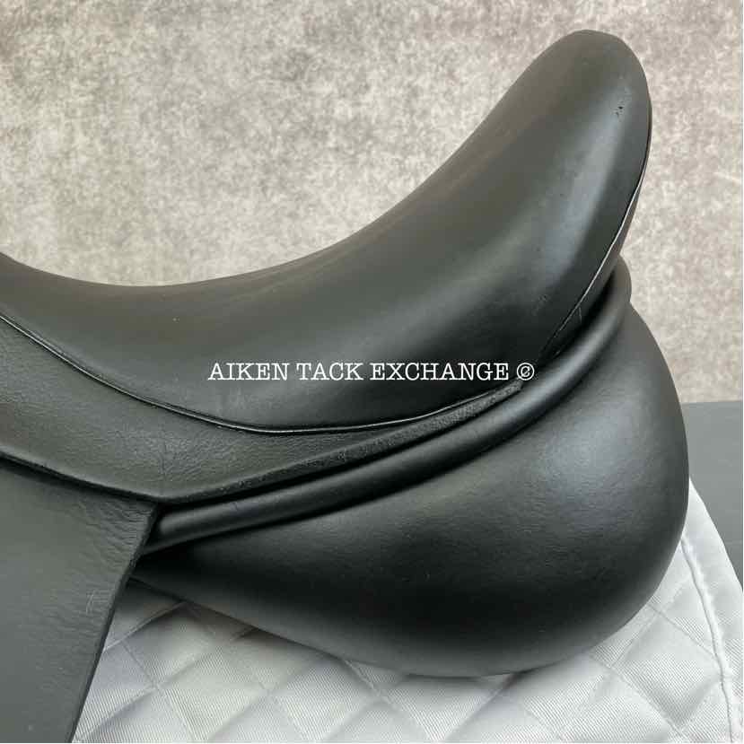 **SOLD** 2011 Hulsebos DR CC Dressage Saddle, 18" Seat, Medium Wide Tree, Wool Flocked Panels