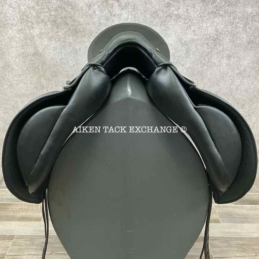 2017 Stubben True Nature Dressage Saddle, 18" Seat, Short Flap, 28cm Tree - Medium, Wool Flocked Panels