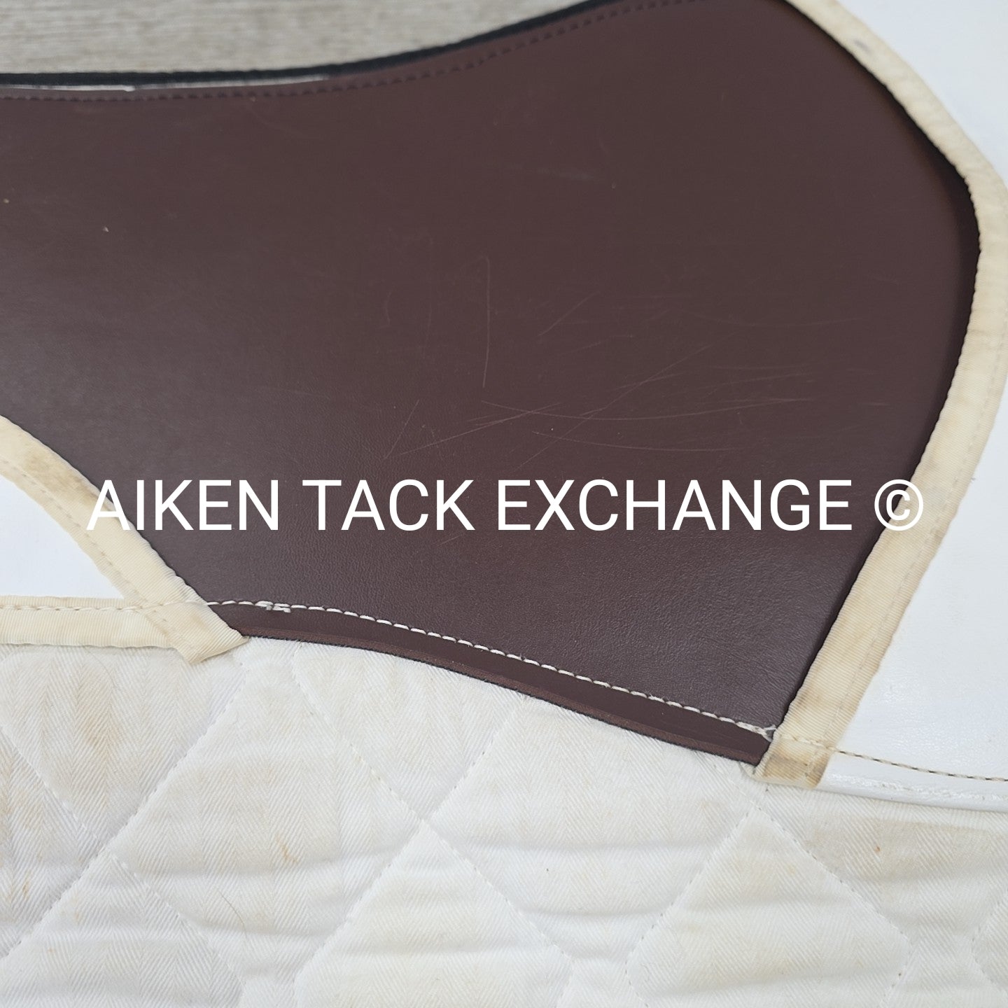 Shimmable Dressage Saddle Pad with Fleece Lining