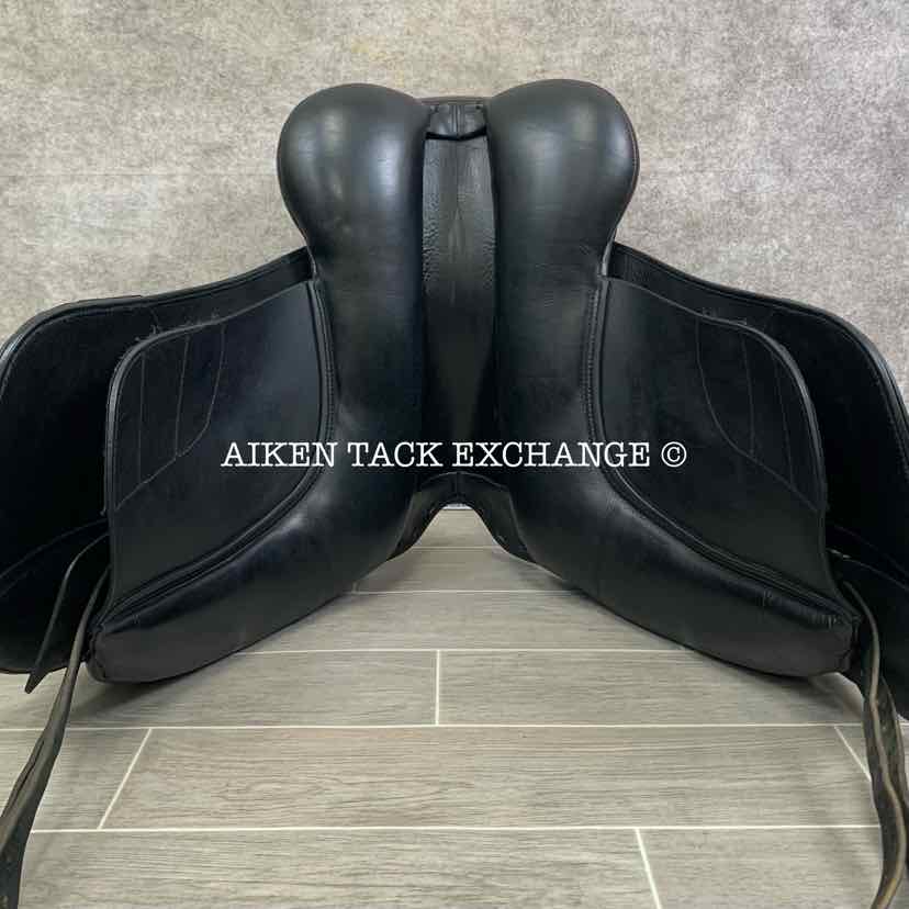 **SOLD** Marcel Toulouse Aachen Dressage Saddle, 17" Seat, Wide Tree, Wool Flocked Panels