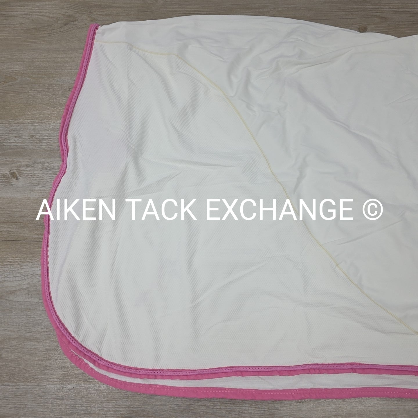 Fenwick Equestrian Pop Star Dress Sheet Sporty Cooler, 68"