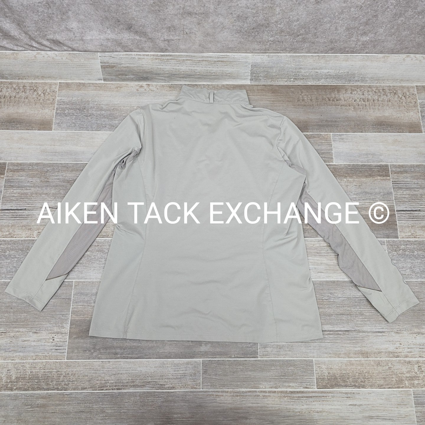 Arista Long Sleeve Show Shirt, Women's XLarge (has blemishes)