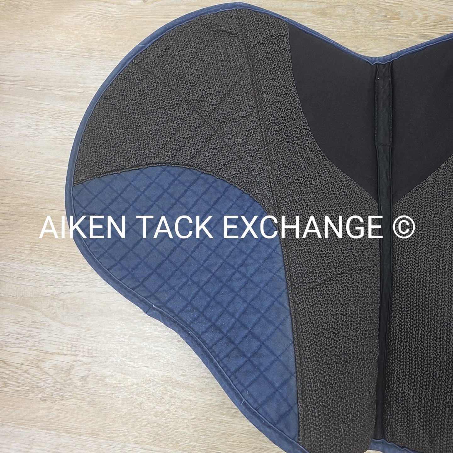 Success Equestrian Deluxe Cross Country Monoflap No-Slip Saddle Pad
