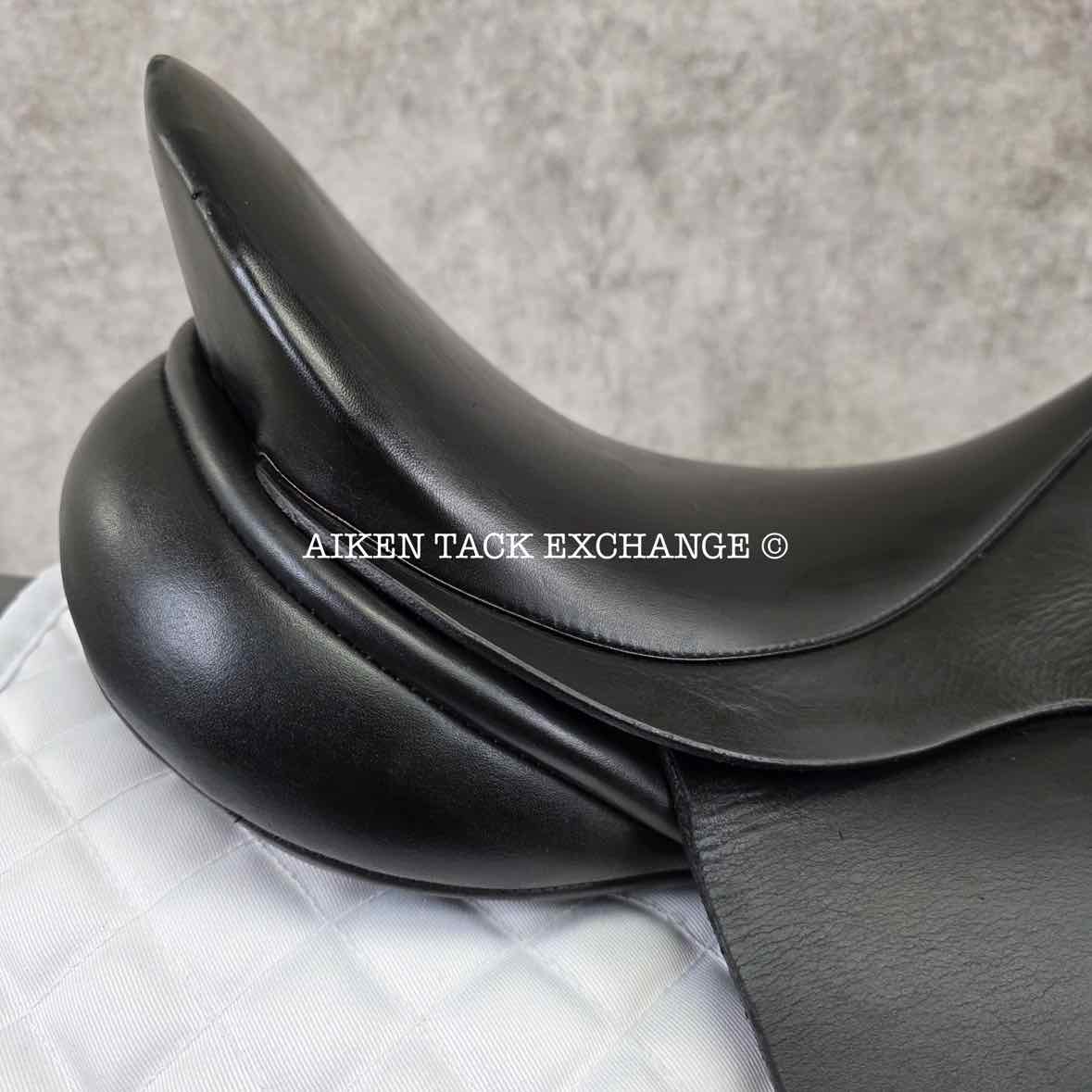 **SOLD** 1994 County Competitor Dressage Saddle, 17" Seat, MW/W Tree, Wool Flocked Panels