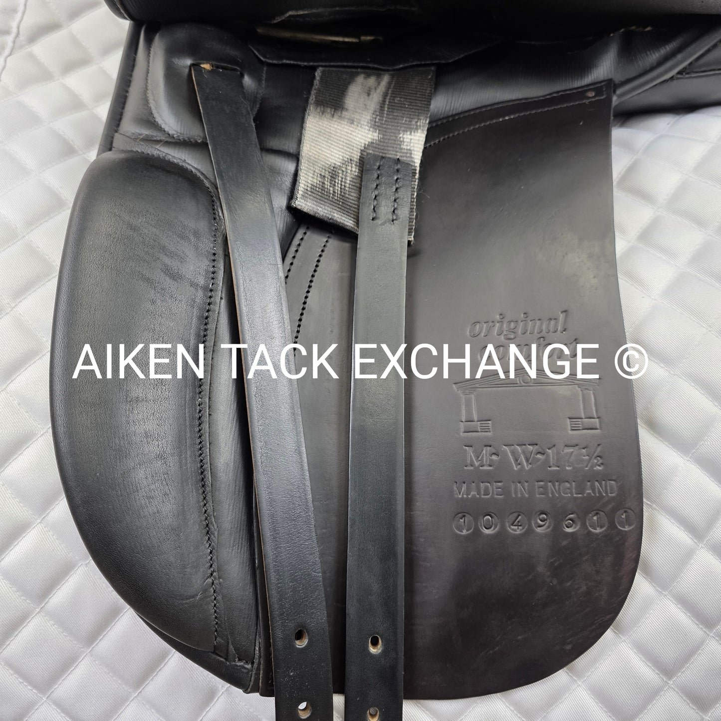 Albion Original Comfort Dressage Saddle, 17.5" Seat, Medium Wide Tree, Wool Flocked Panels