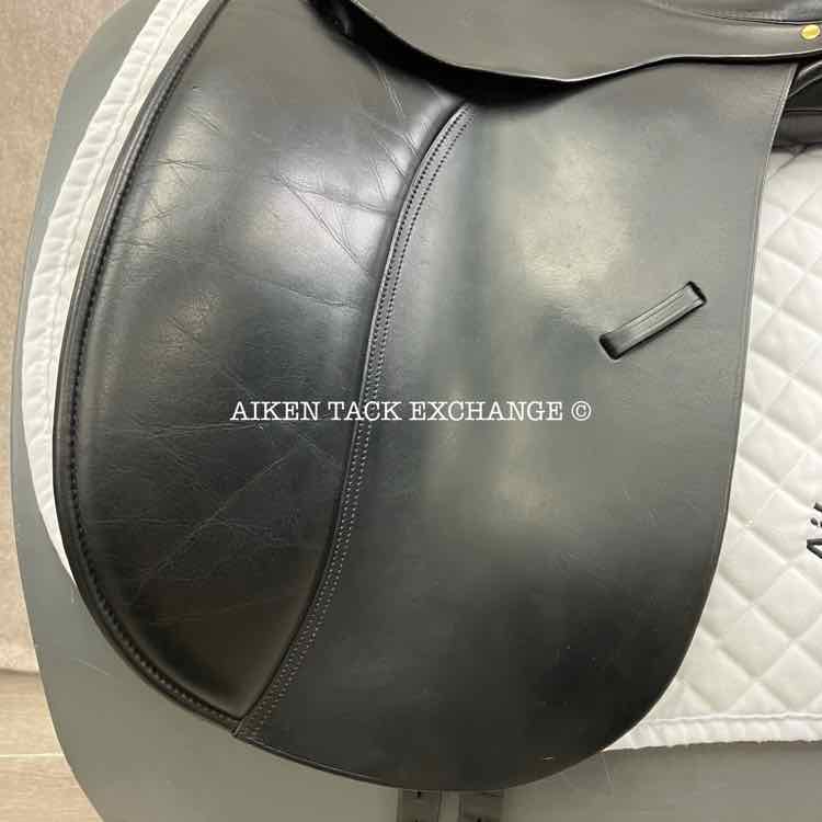 Klimke XCH Dressage Saddle, 17" Seat, Adjustable Tree - Changeable Gullet, Wool Flocked Panels