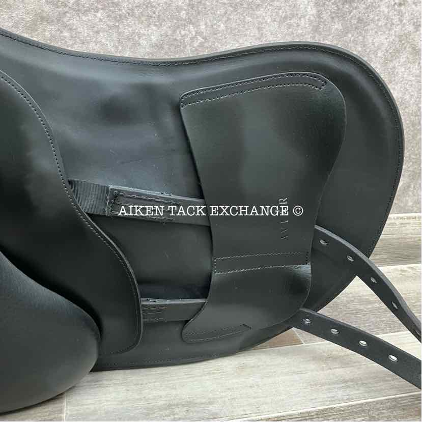 2023 Aviar Rook 2.0 Monoflap Dressage Saddle, 17.5" Seat, Adjustable Tree, Foam Panels