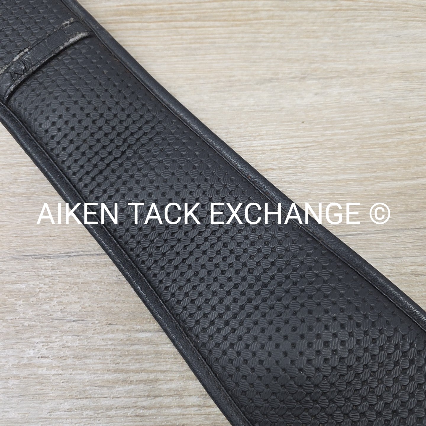 Wintec Chafeless Dressage Girth, Black, 32"
