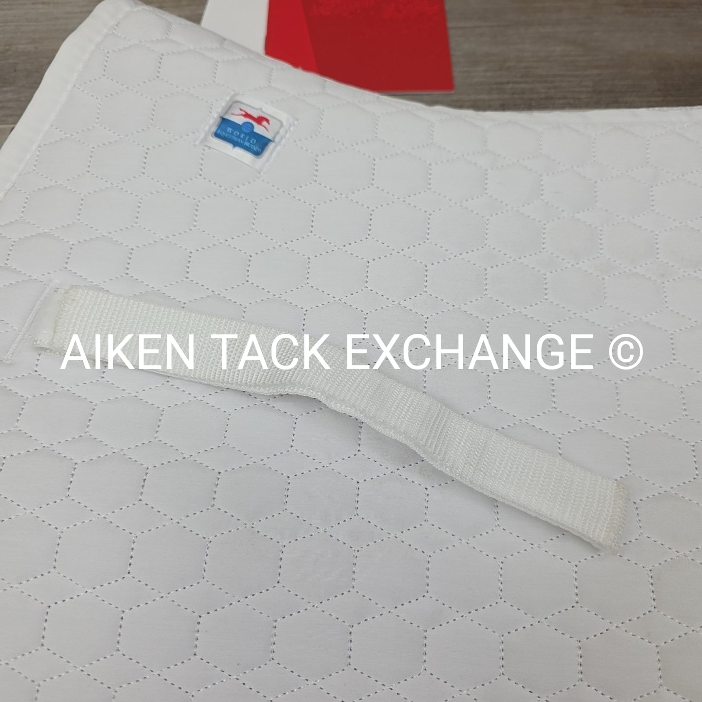 EA Mattes Platinum Contour Quilt Correction Pad, Size XLarge