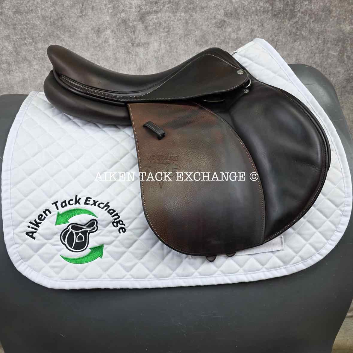 2016 Voltaire Palm Beach Close Contact Jump Saddle, 17" Seat, 2A Flap, Medium Wide Tree, PRO Panels