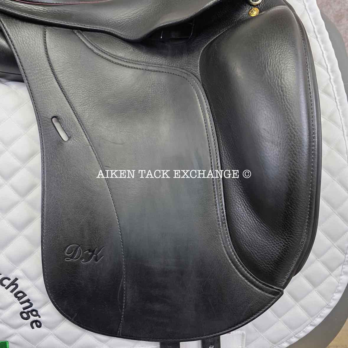 2005 DK Freedom Monoflap Dressage Saddle, 16.5" Seat, Short Flap, Extra Wide Tree, Wool Flocked Panels