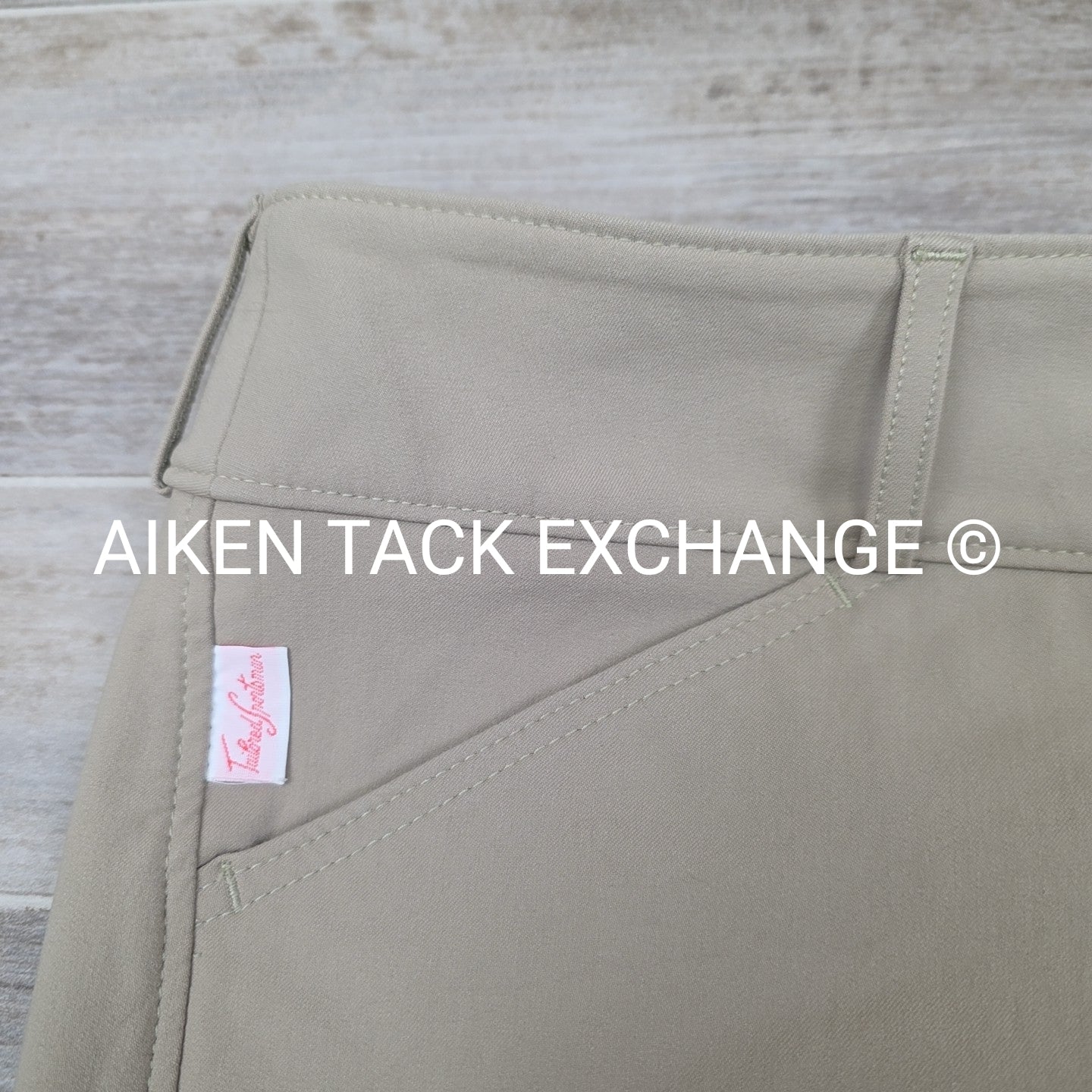Tailored Sportsman Trophy Hunter Knee Patch Breeches, Size 30 R