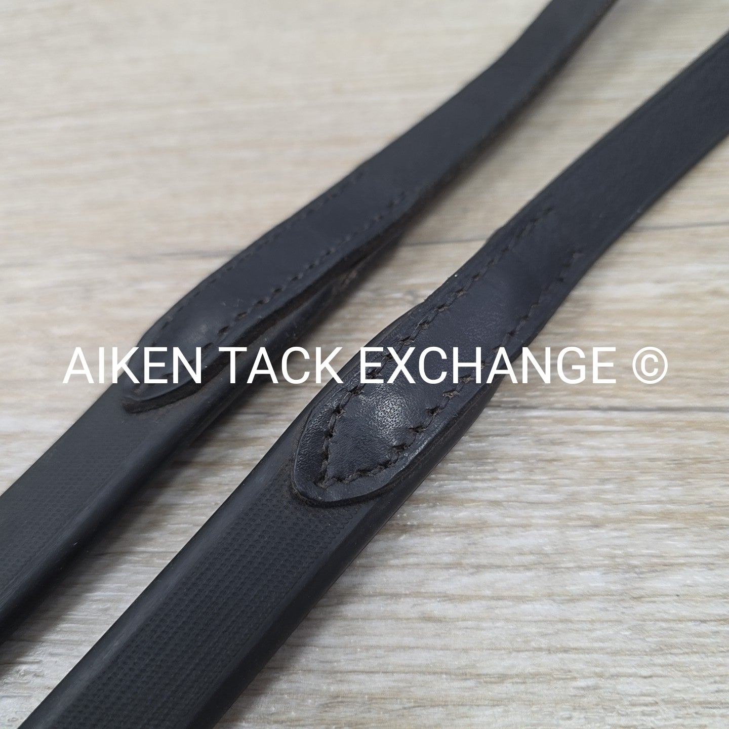 Stubben Rubber Reins, Black, 56"