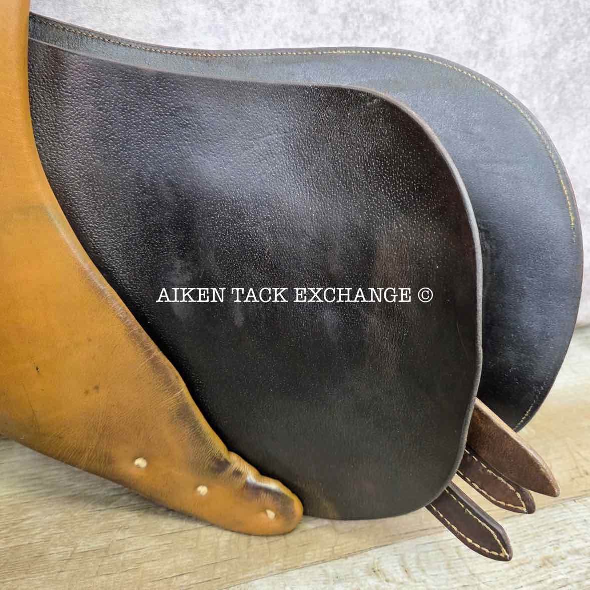 Collegiate Ruiz Diaz Close Contact Jump Saddle, 17" Seat, Medium Tree, Foam Panels