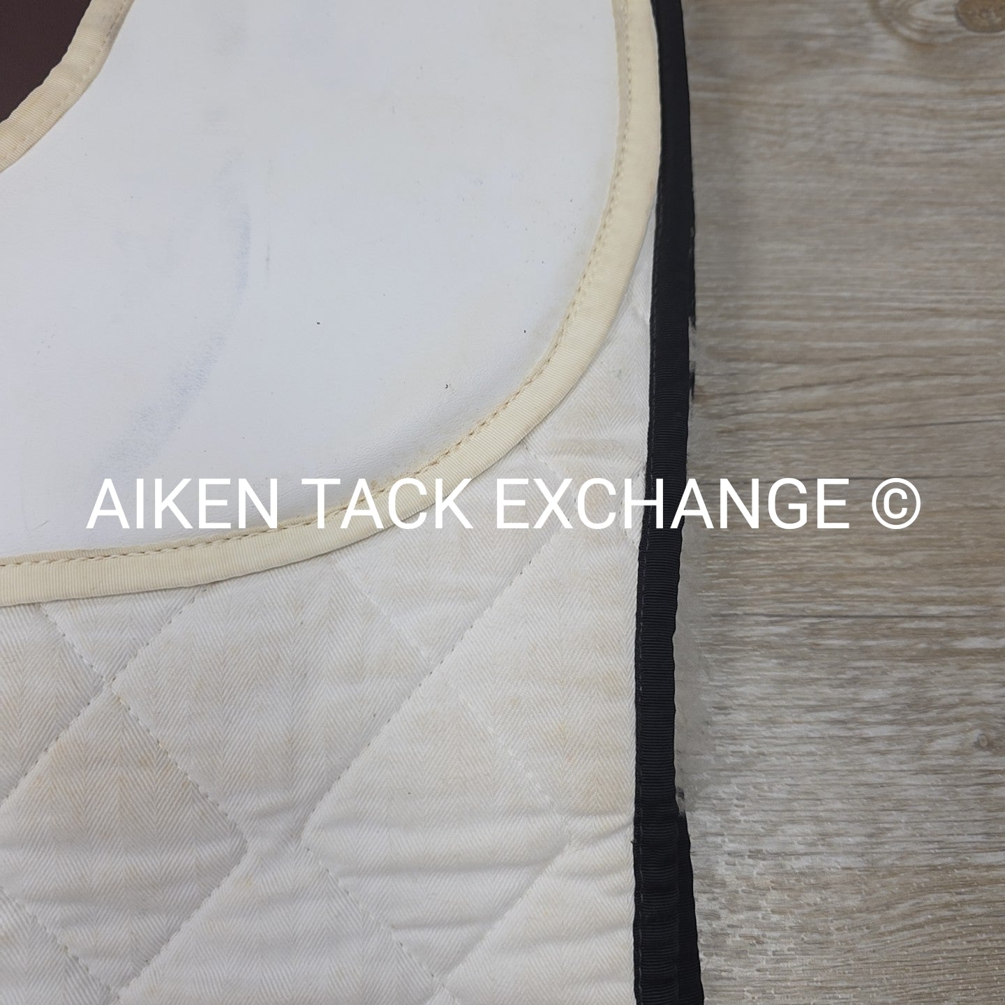 Shimmable Dressage Saddle Pad with Fleece Lining