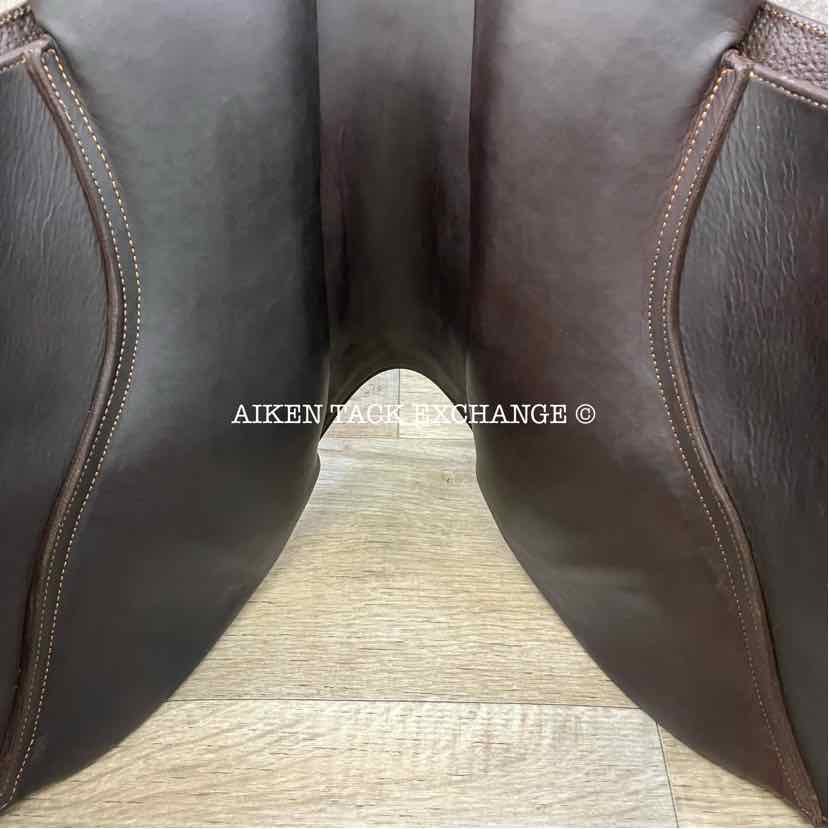 **SOLD** 2020 CWD SE32 2GS Mademoiselle Close Contact Jump Saddle, 17" Seat - S1, 2L Flap, Dynamick Flex Tree - Medium, Foam Panels, Full Buffalo Leather