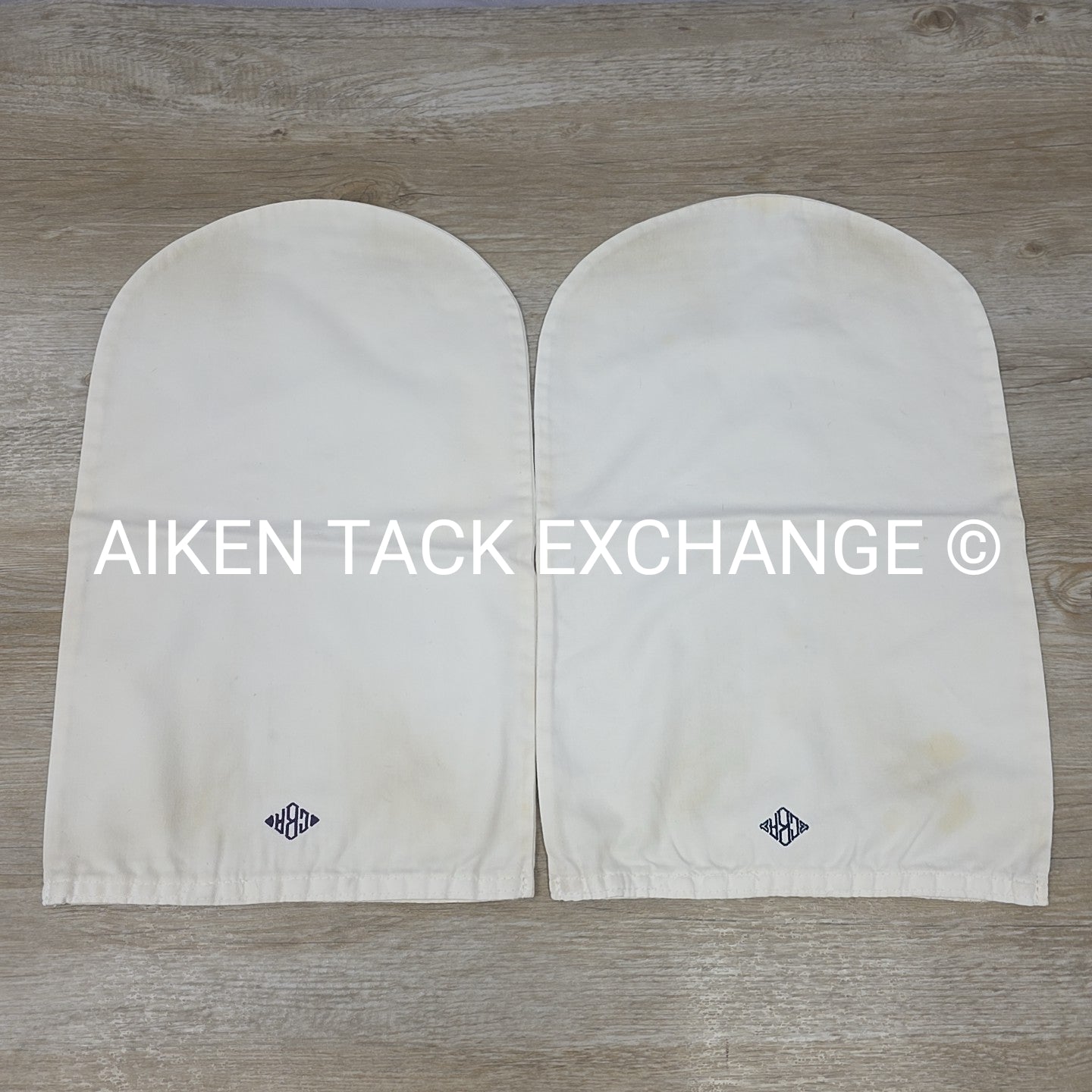 BARGAIN BUNDLE: EquiGel Half Pad with 7 Extra Covers
