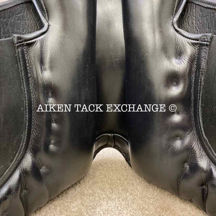 2016 County Perfection Dressage Saddle, 17" Seat, Medium Narrow Tree, Wool Flocked Skid Row Panels