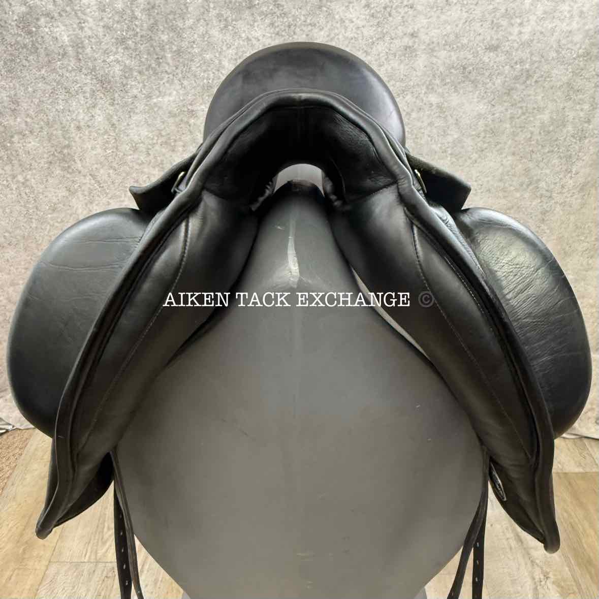 2017 Custom Saddlery Icon Flight Monoflap Dressage Saddle, 17" Seat, Adjustable Tree, Wool Flocked Panels