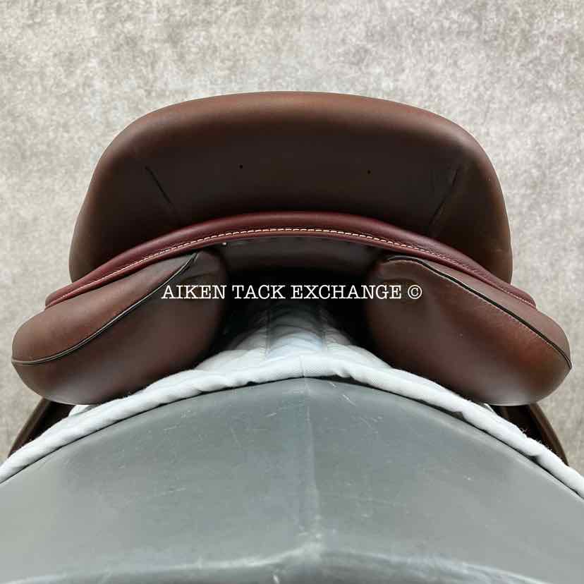 2020 Arion J3 Close Contact Jump Saddle, 17.5" Seat, 3A Flap, Medium Wide Tree, Shoulder-Free Panels, Full Buffalo Leather