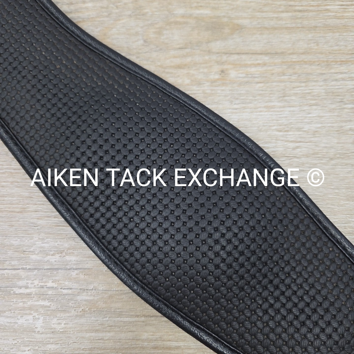Ovation Airform Chafeless Dressage Girth, Black, 32"
