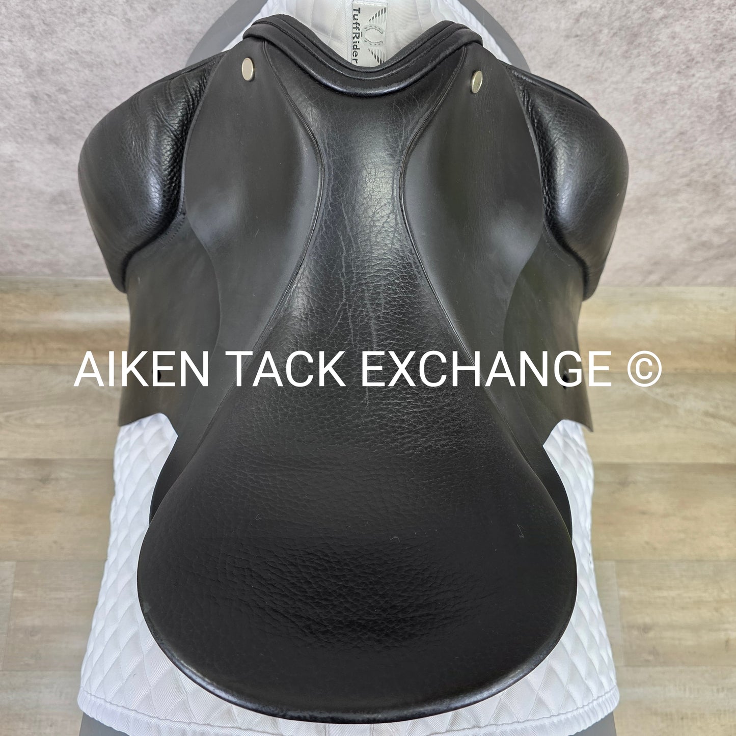 2000 Schleese JES Advanced Dressage Saddle, 17" Seat, M/MW Tree, Wool Flocked Panels