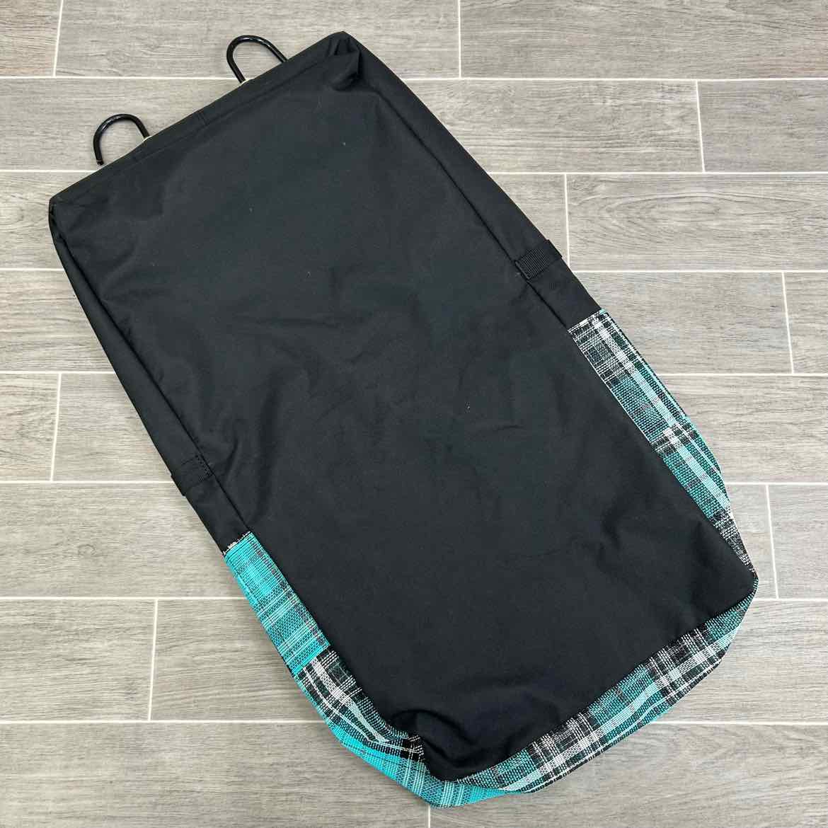 Kensington Halter & Bridle Storage Bag with Hooks