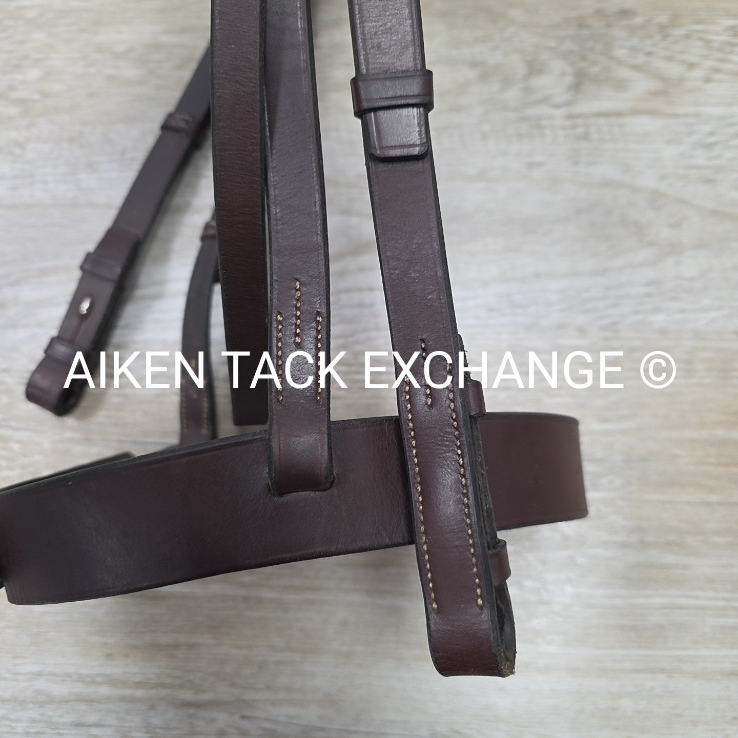 Horse Country Flat Hunt Bridle, No Reins, Brown, Size Full