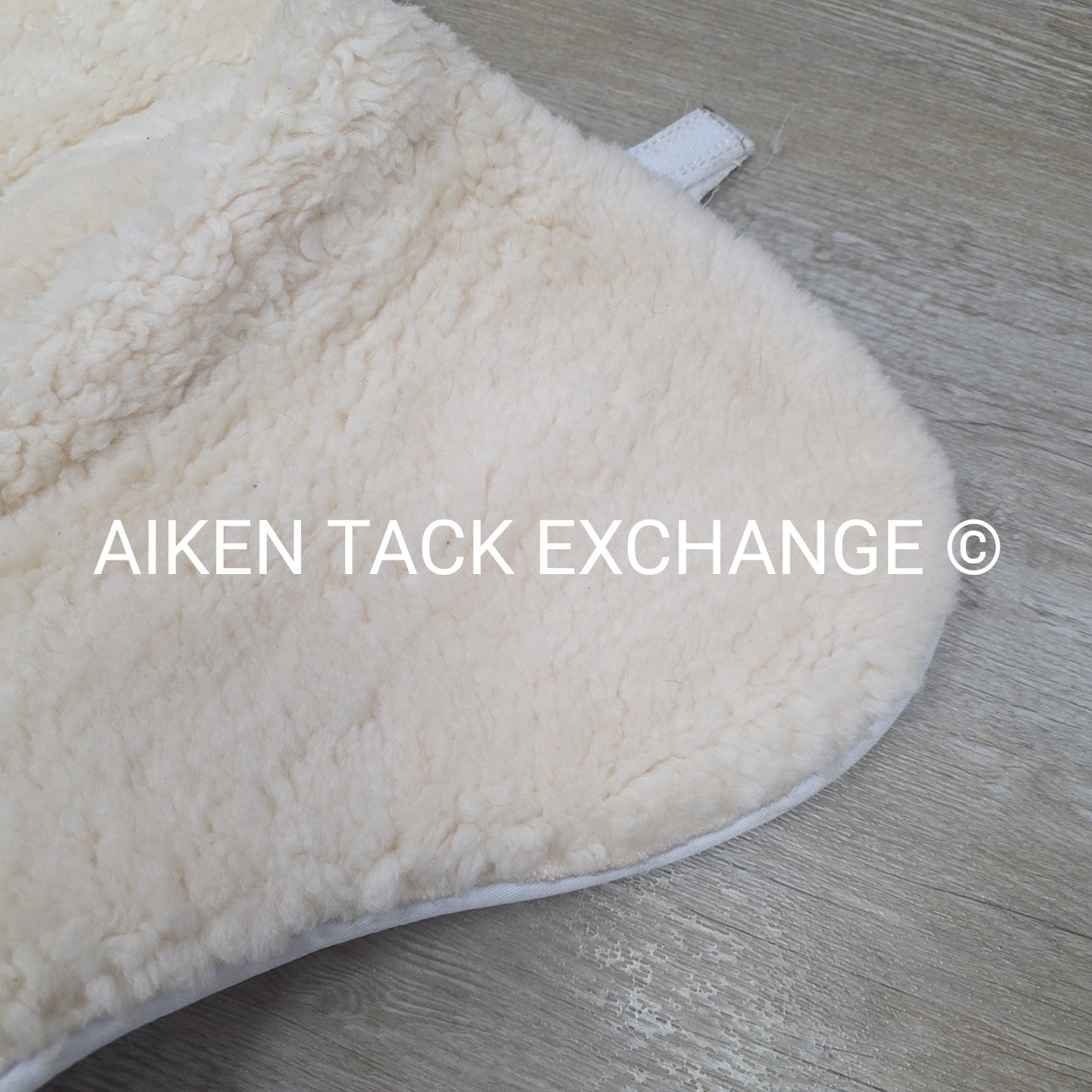 Total Saddle Fit 6 Point Sheepskin Half Pad with Wither Freedom, Size S / M