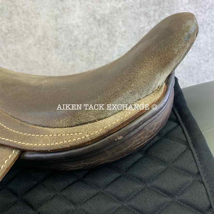 Gladiator Polo Saddle, 18" Seat, Narrow Tree, Foam Panels, Comes with Stirrups & Leathers