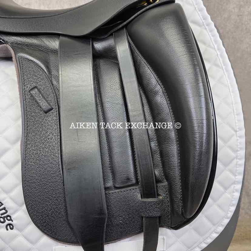 2021 Black Country Vinici X Monoflap Dressage Saddle, 17" Seat, Extra Wide Freedom Hoop Tree, Wool Flocked Serge Panels