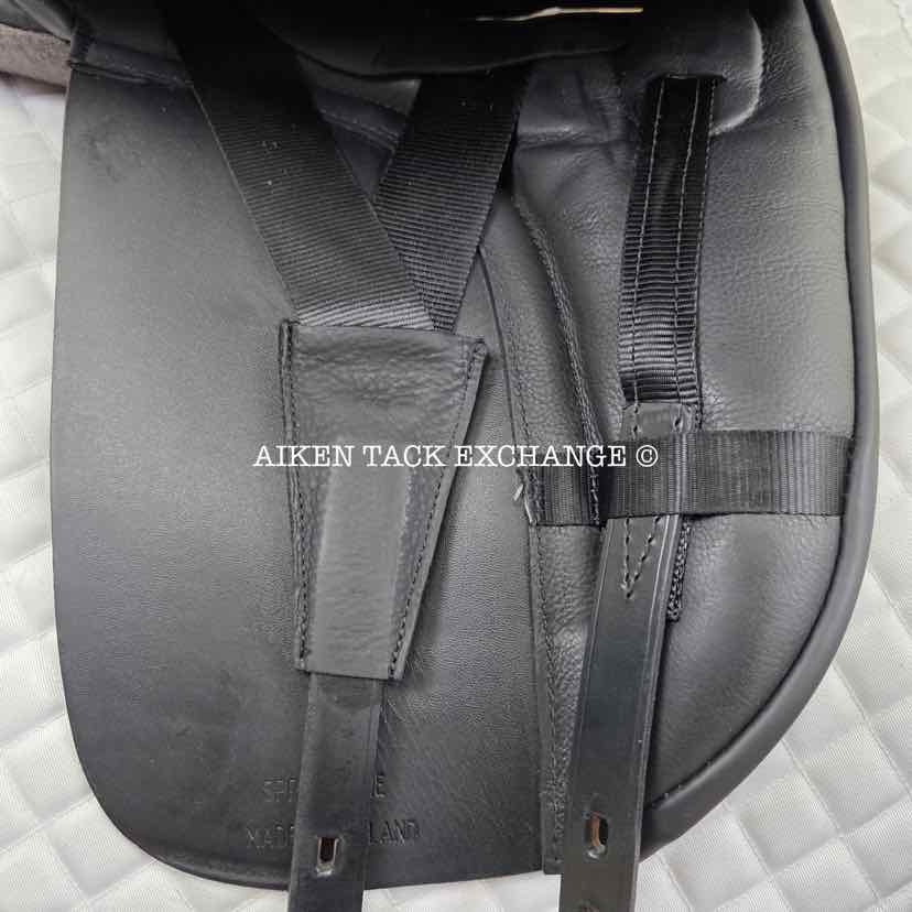 **SOLD** 2022 Black Country Optima Dressage Saddle, 17.5" Seat, MW/W Tree, Wool Flocked Serge Panels