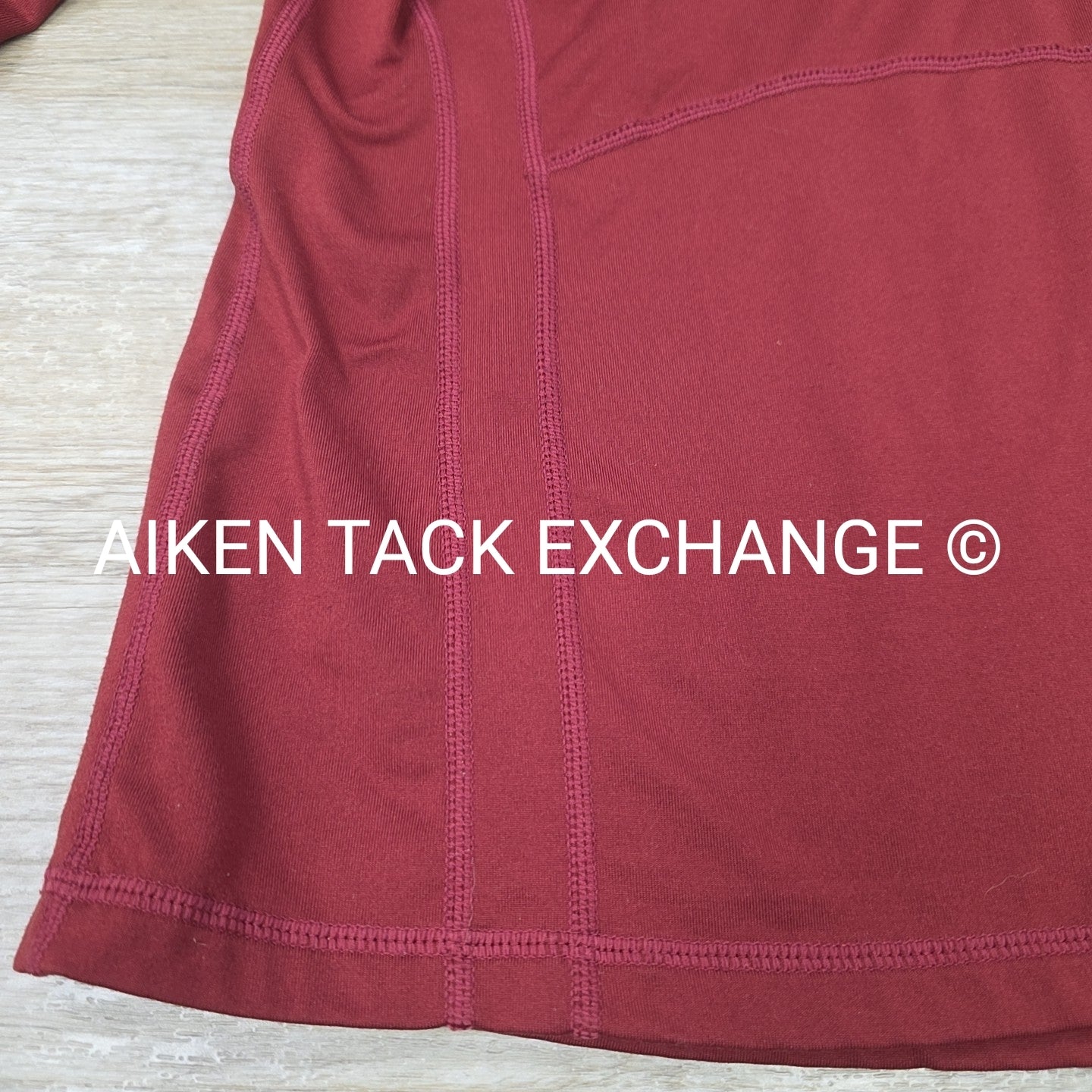 Ovation Long Sleeve 1/4 Zip Top, Size Medium