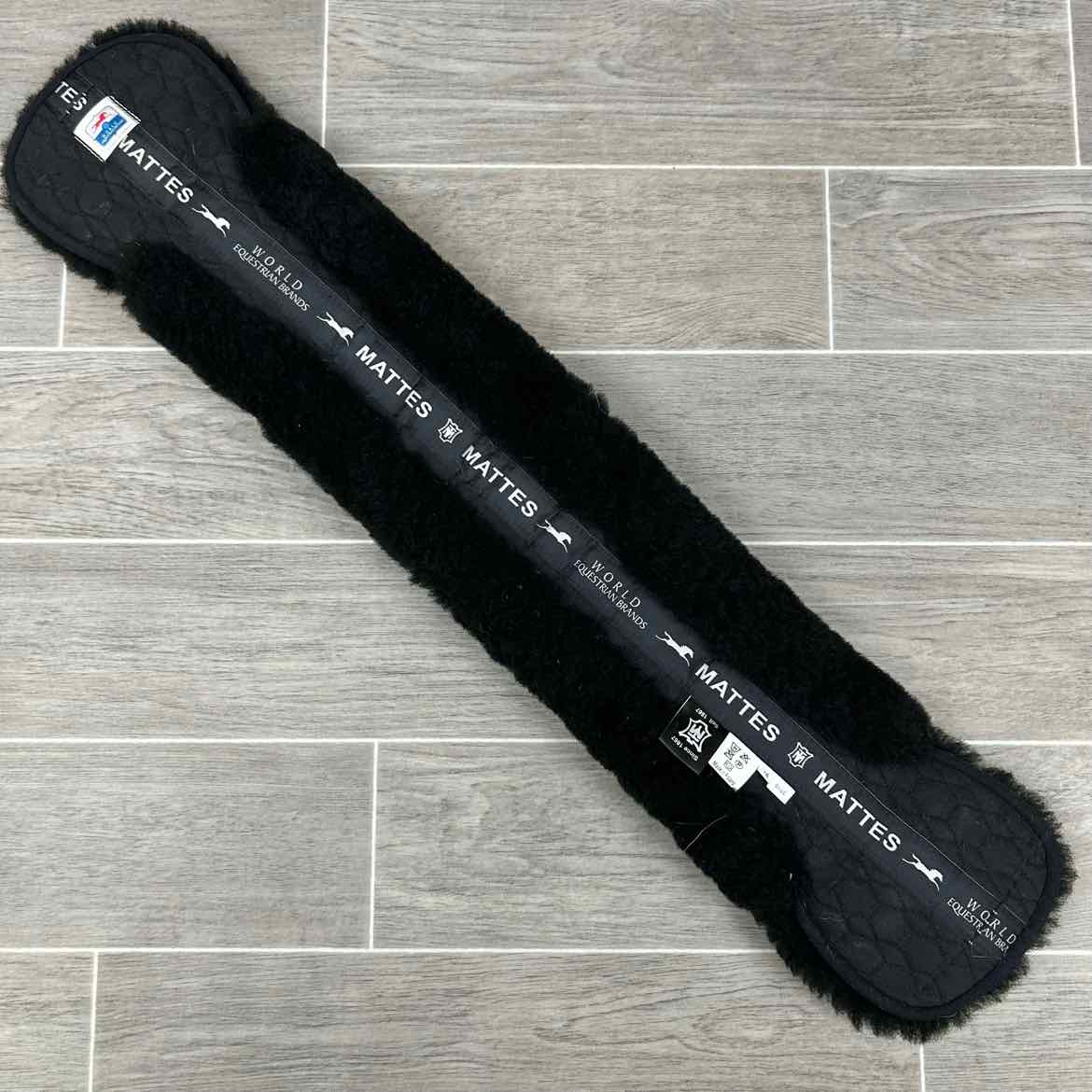 Mattes Sheepskin Girth, Black, 26"
