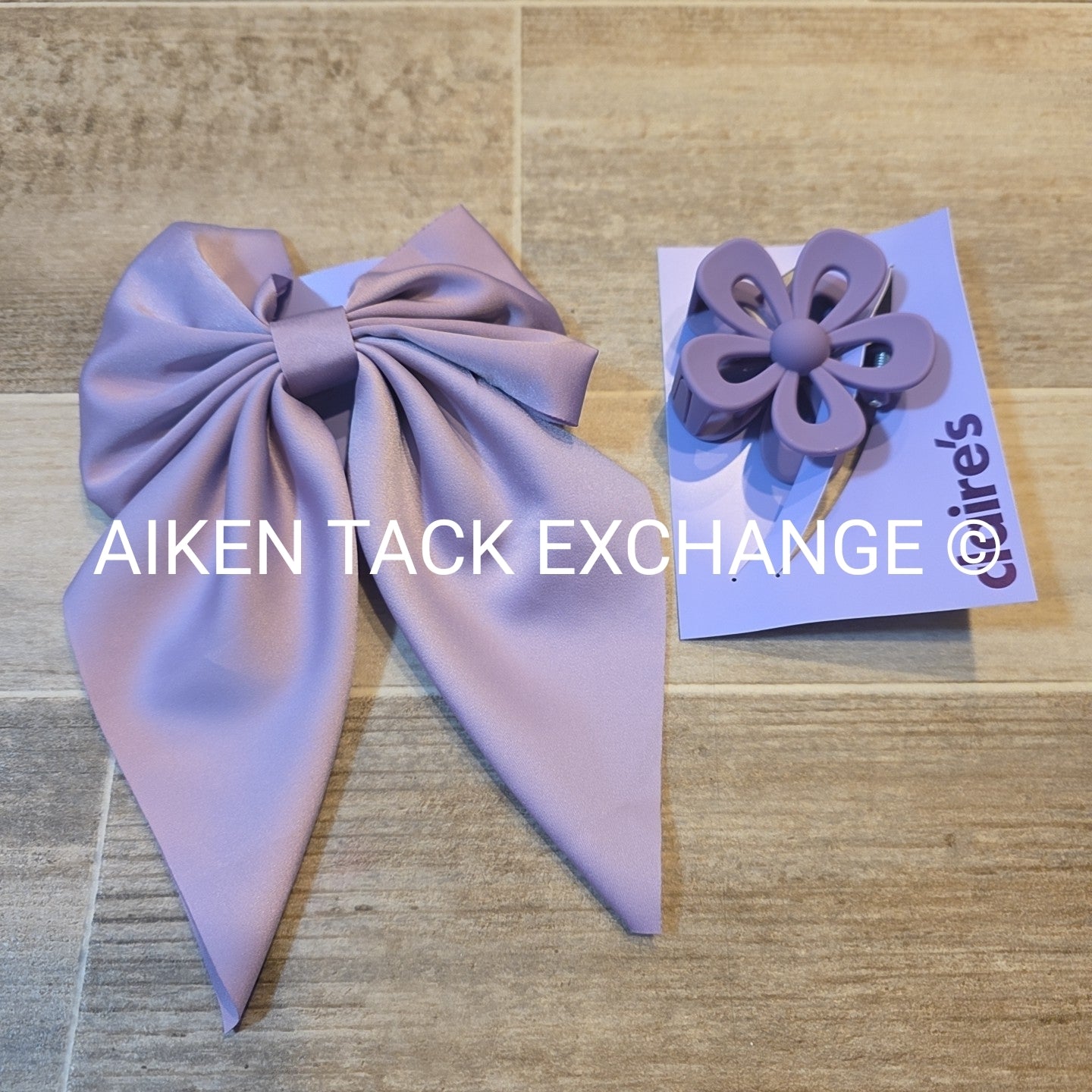 Claire's Hair Bundle - 1 Claw Clip, 1 Hair Clip