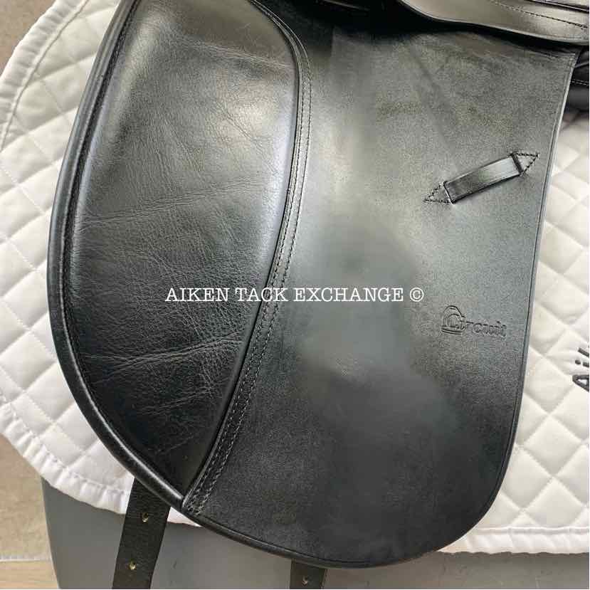 Circuit by Dover Saddlery Dressage Saddle, 17" Seat, Medium Tree, Wool Flocked Panels
