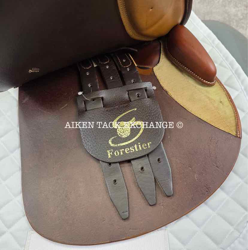 Forestier Close Contact Jump Saddle, 16.5" Seat, Medium/Medium Wide Tree, Foam Panels