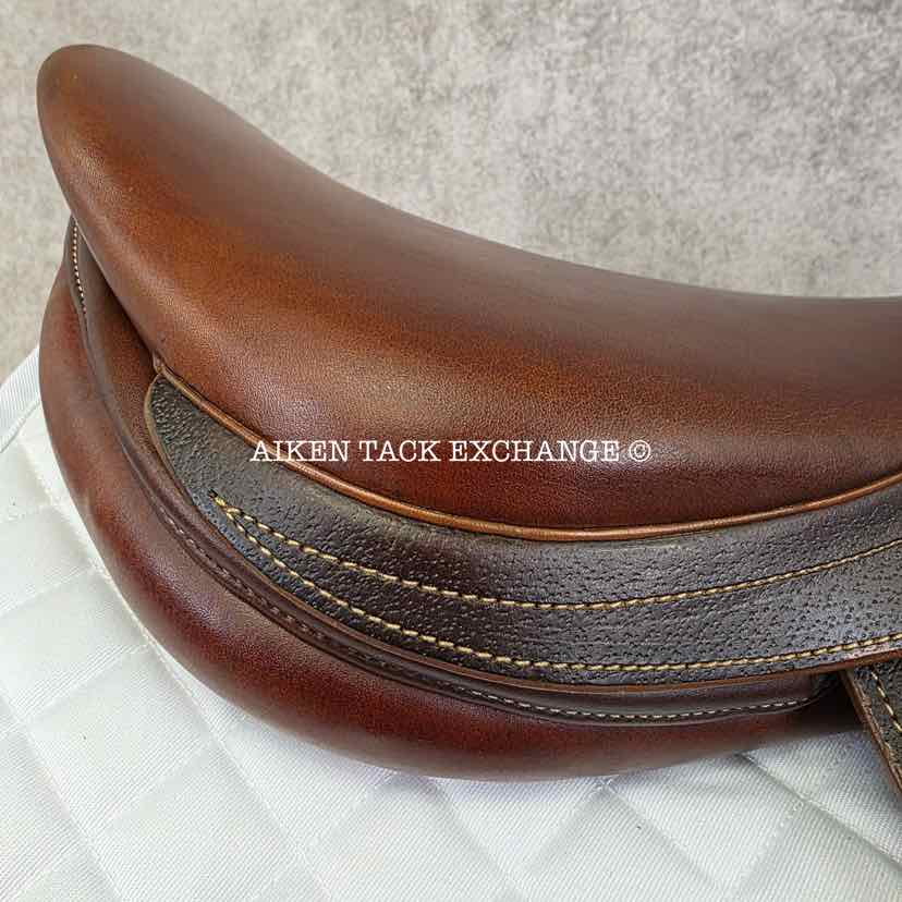 Forestier Close Contact Jump Saddle, 16.5" Seat, Medium/Medium Wide Tree, Foam Panels
