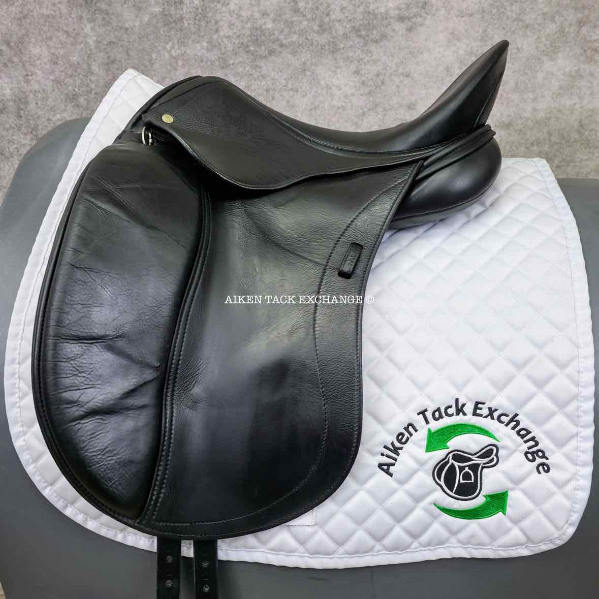 **On Trial** 2013 Schleese Obrigado Dressage Saddle, 17.5" Seat, Adjustable AdapTree, Wool Flocked Panels